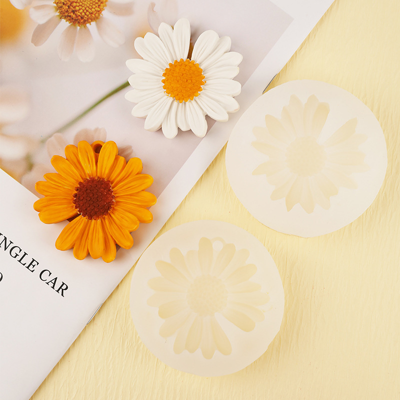 Daisy Floral Mold 