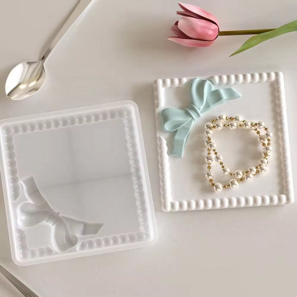 Bow Square Tray 