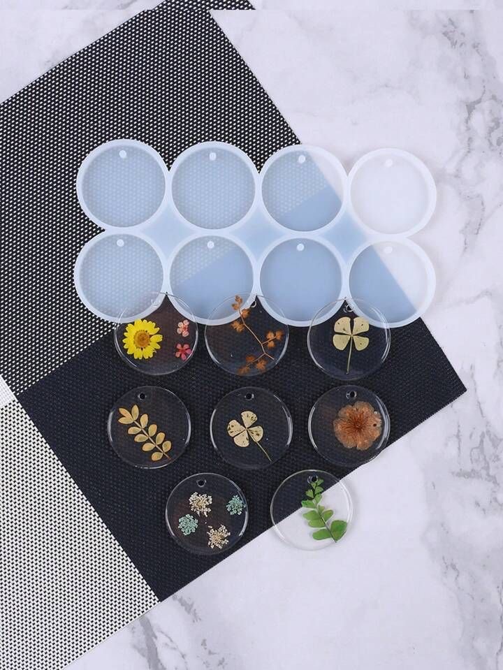 8-1 keychain  circle mold